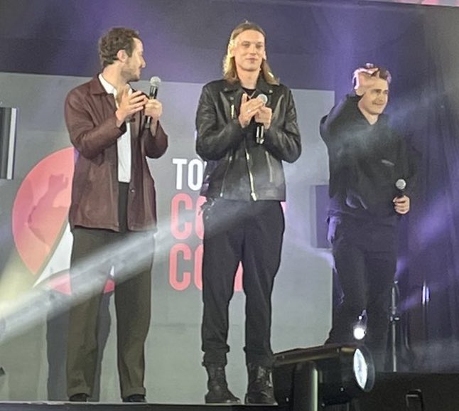 i need a proper photo of all 3 of them rn, like those are my main guys fr