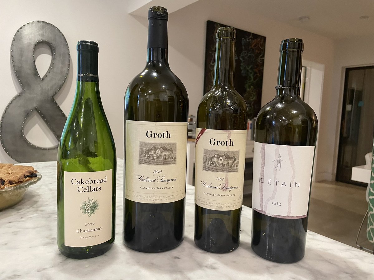 ErinandEmmainFL's tweet photo. The Thanksgiving wine lineup — everyone is tipsy and happy and thankful 😂

#wine #Thanksgiving @GrothWines @CakebreadWines #scarecrow #MEtain https://t.co/u9hLvUGteH