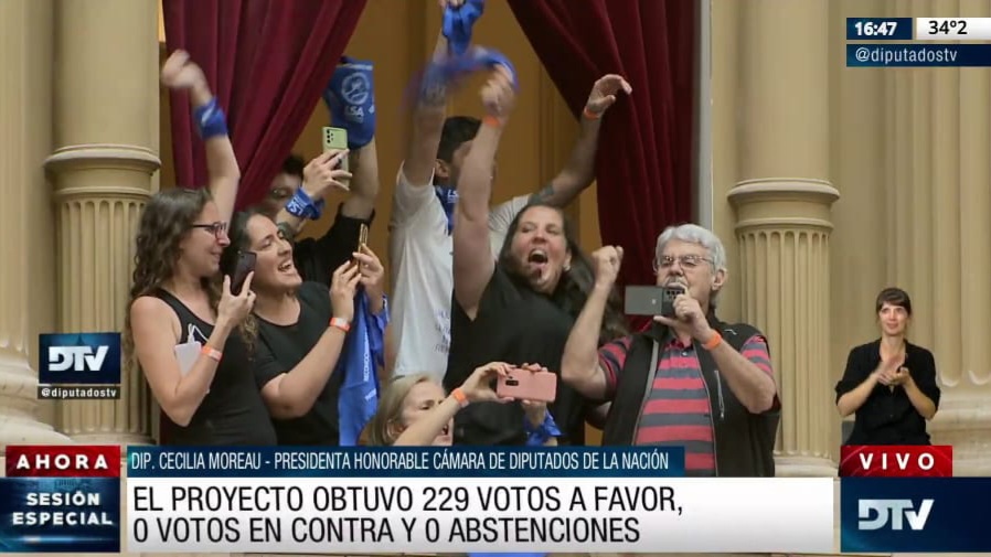 Reconocimiento de la Lengua de Señas Argentina como una lengua natural y originaria en todo el Territorio Argentino. ¡Media Sanción APROBADA!¡Será Ley! #LeyFederalLSA