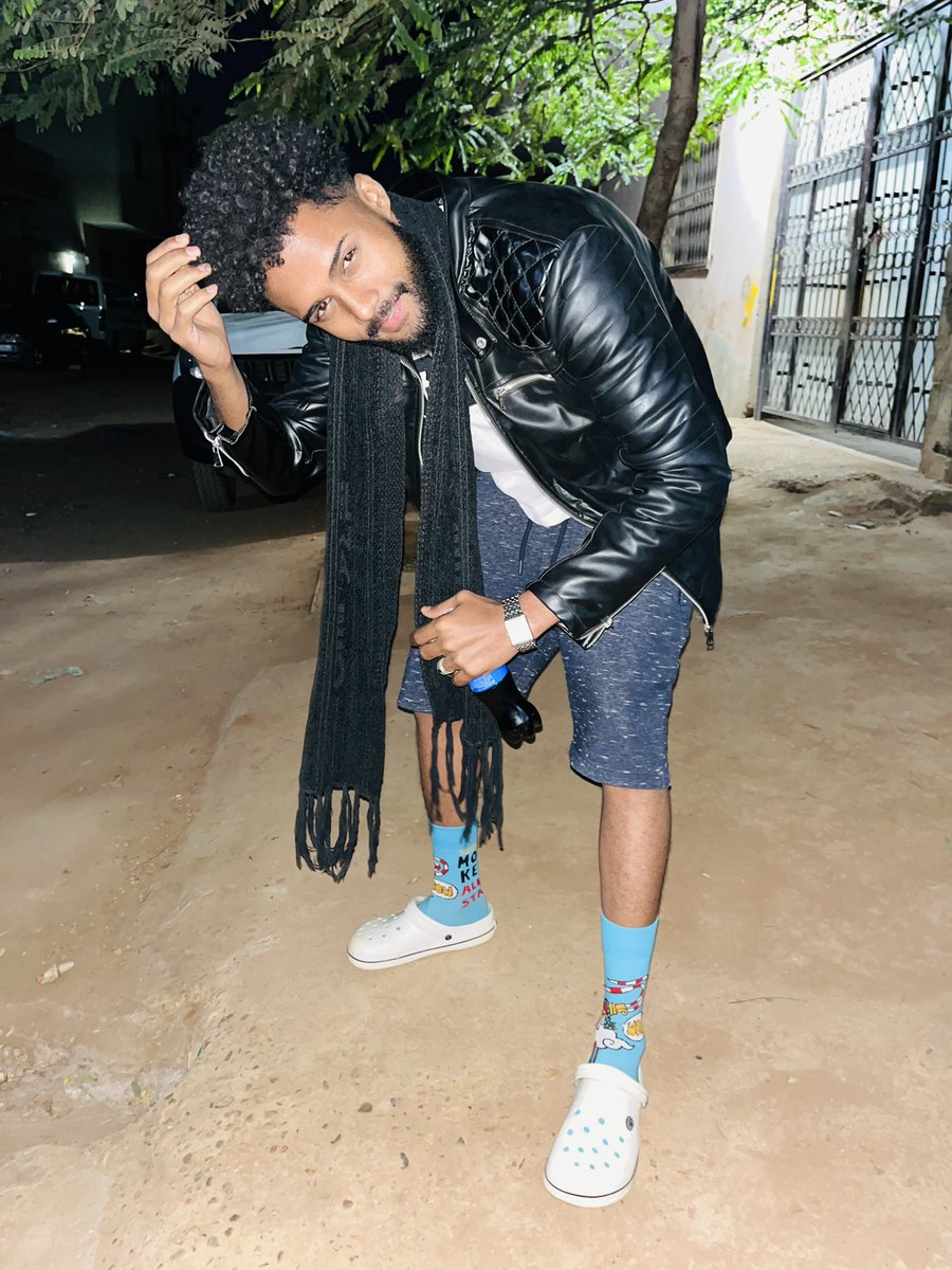 osama__192's tweet photo. Oh god here we go again 🥶 https://t.co/HmMD4tPh1x
