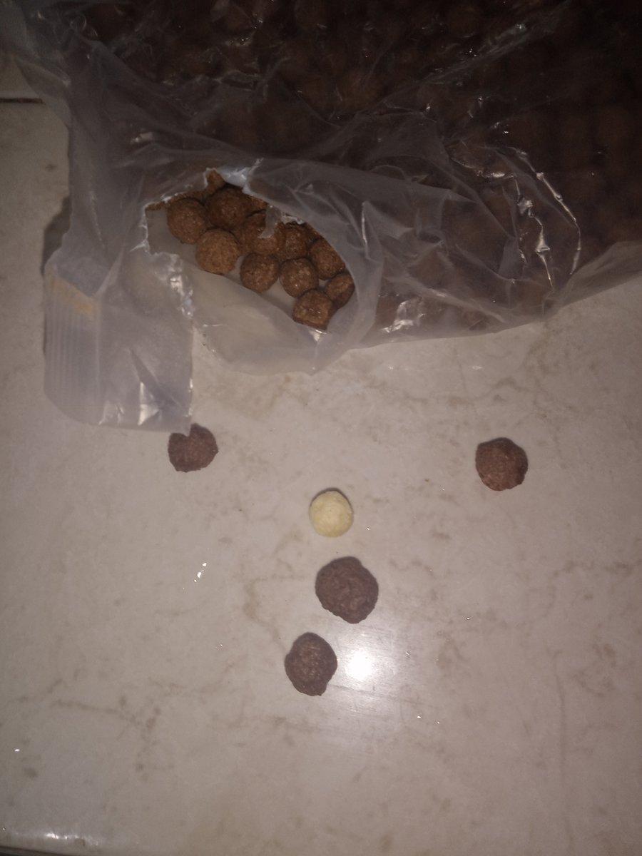 Theranoxhd's tweet photo. Un chokocrispi blanco https://t.co/e6TKqtZSqL