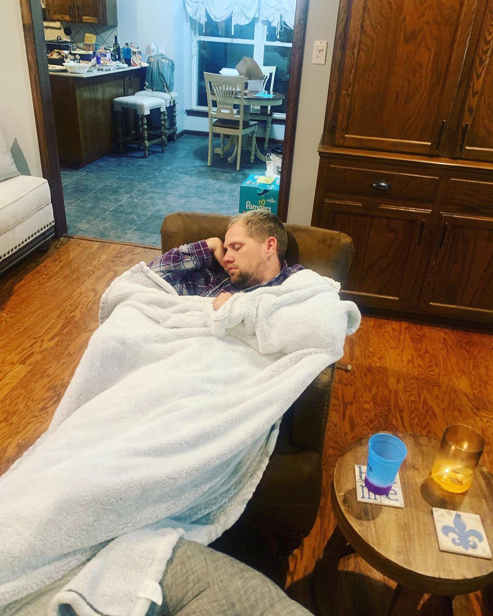 Aaahhh!!! The science of Thanksgiving dinner
Tryptophan in full effect🤣🤣