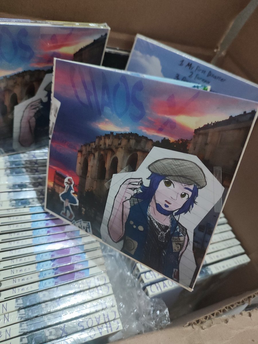 Chaos_X_0's tweet photo. PHYSICAL CD HERE!🤩
I made it out of my pocket, sweat, tears, blood, hopes, dreams & tons of coffee, but I'm proud of it. 😌
Nîmes bleus EP (1st edition)
Only 50 CDs made as for now!
#nimesbleus #chaosx #punkrock #monterrey #france #physicalcd #localcryptidrecords #Mexico https://t.co/bymPVrhmva