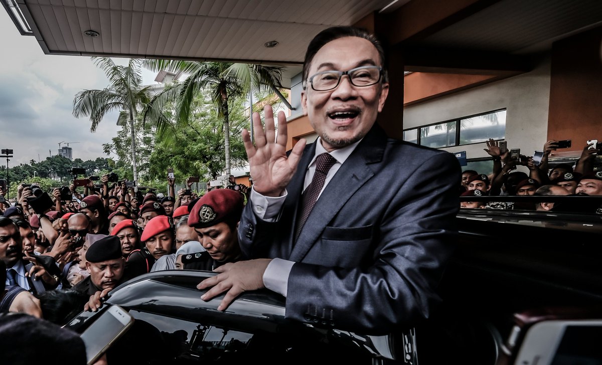 Anwar Ibrahim appointed as Malaysia’s 10th prime minister

READ MORE HERE: 

