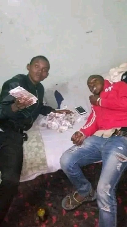 EYES_AFRICAN's tweet photo. This are the robbers Rashid is accused of killing, they had killed a police officer and took his weapon, Rashid made Eastleigh, pangani, mlango Kubwa surrounding area safe and IPOA decided to charge, him very unfair #free_AhmedRashid Now #Eastleigh https://t.co/8igWjbvfI6