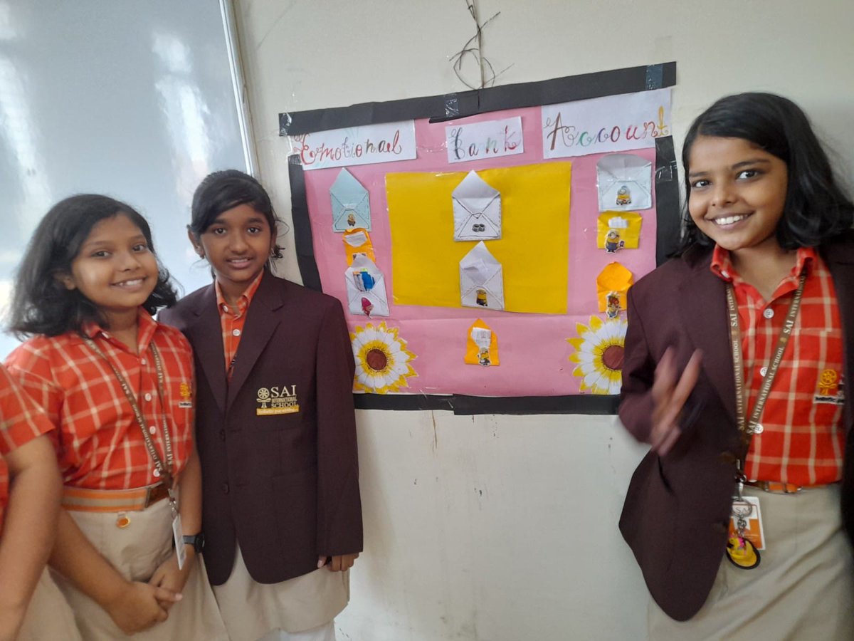 SAI_Edu_In's tweet photo. Students of Class V working on class mission statements in teams with enthusiasm.Their goal is to set a classroom culture and articulate class values. 
#leaderInMe
#classmission https://t.co/UBsaQTMrB2