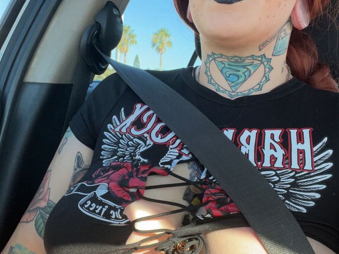 Just finished a pay-per-minute #Skype show on SkyPrivate! You can call me too for a sexy private show<a href="/tag/skype"class="tags">#Skype</a>