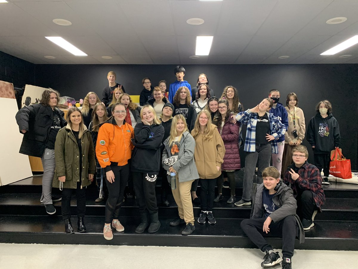 StMarys_MH's tweet photo. Our grade 8 fine arts students performed Robert Munsch plays at St Michael’s School.  #finearts #futurestmarysstudents #wearemhcbe https://t.co/xeU6eUSPuZ