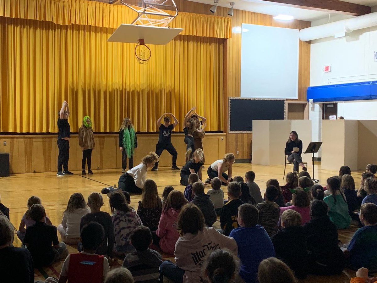 StMarys_MH's tweet photo. Our grade 8 fine arts students performed Robert Munsch plays at St Michael’s School.  #finearts #futurestmarysstudents #wearemhcbe https://t.co/xeU6eUSPuZ