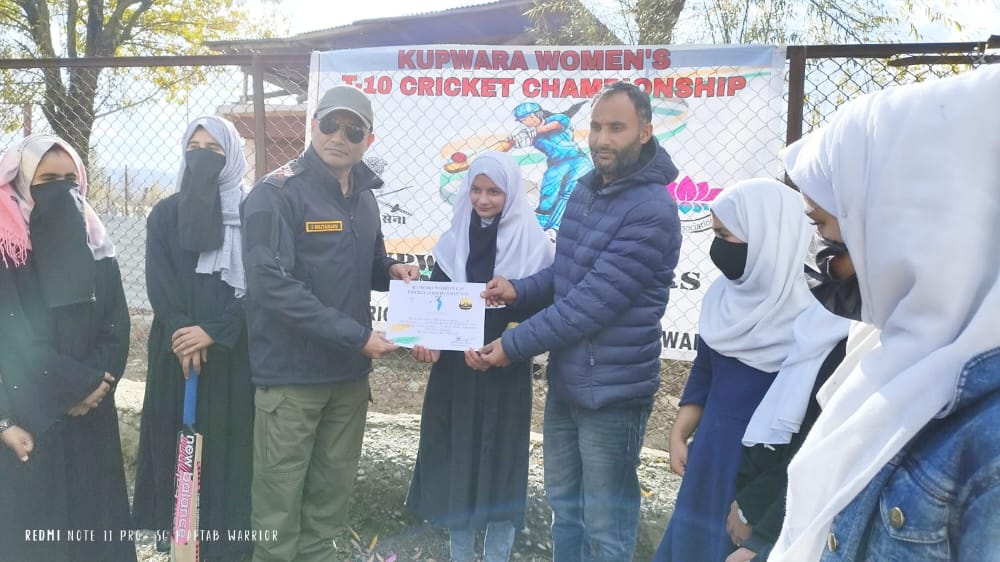 Raghvan71198243's tweet photo. #Kamkari25Nov22
#AchieversOfKupwara
#Success https://t.co/RiGx7BMZ0p