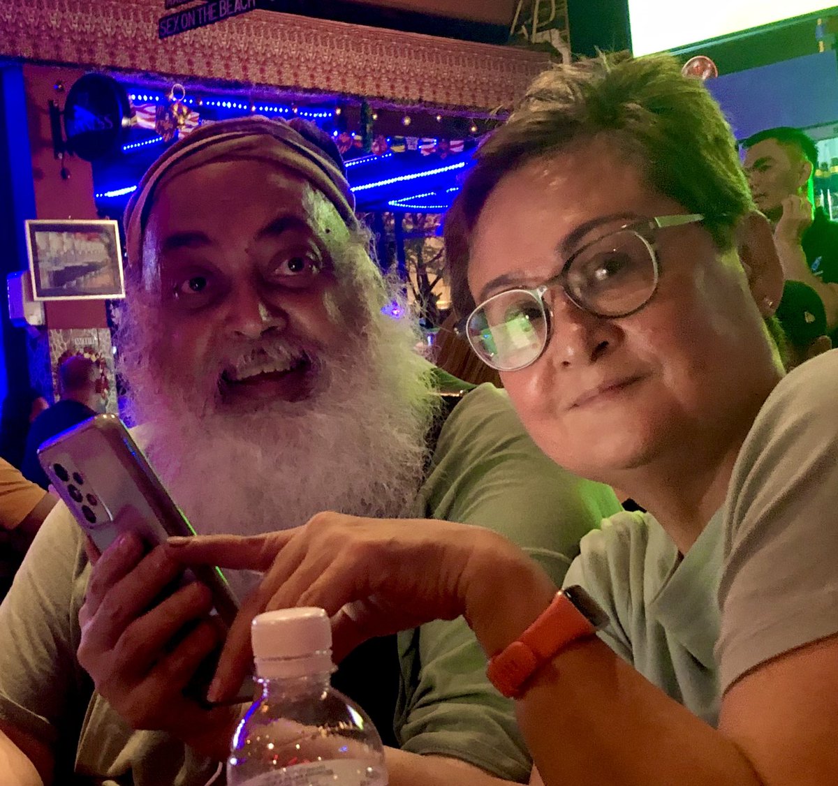MiriInSarawak's tweet photo. Raggy and @GracieGeikie at Ming’s yesterday evening looking forward to #MCMF 2022 which starts TODAY! https://t.co/7ozZBJ6zAp