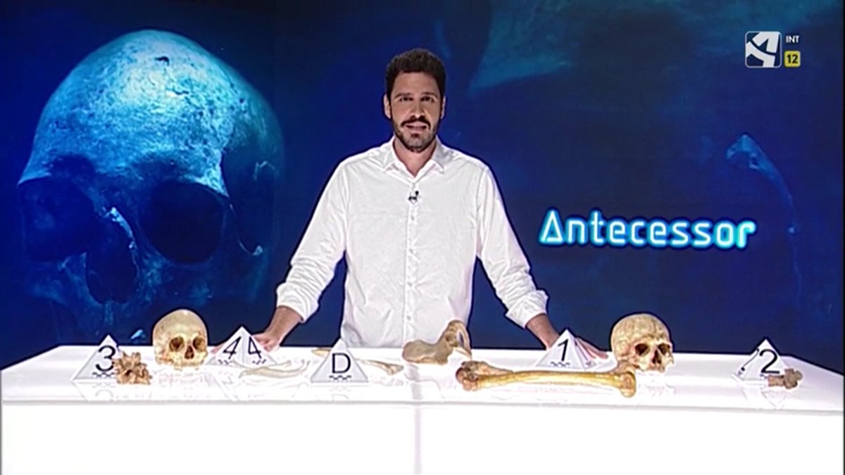 Dos30TV's tweet photo. 🧑🏽‍⚕️ Qué bien #Antecessor que anoche se marcó un 7.9% de share en el prime time de @aragontv 

🦴 RÉCORD HISTÓRICO para el programa conducido por @nachonavarrogil que congregó a 35.000 espectadores, 107.000 contactos y logra máximo de fidelidad: 32.6%

#QueVivaLaTele #Audiencias https://t.co/pgTi5QXXCh