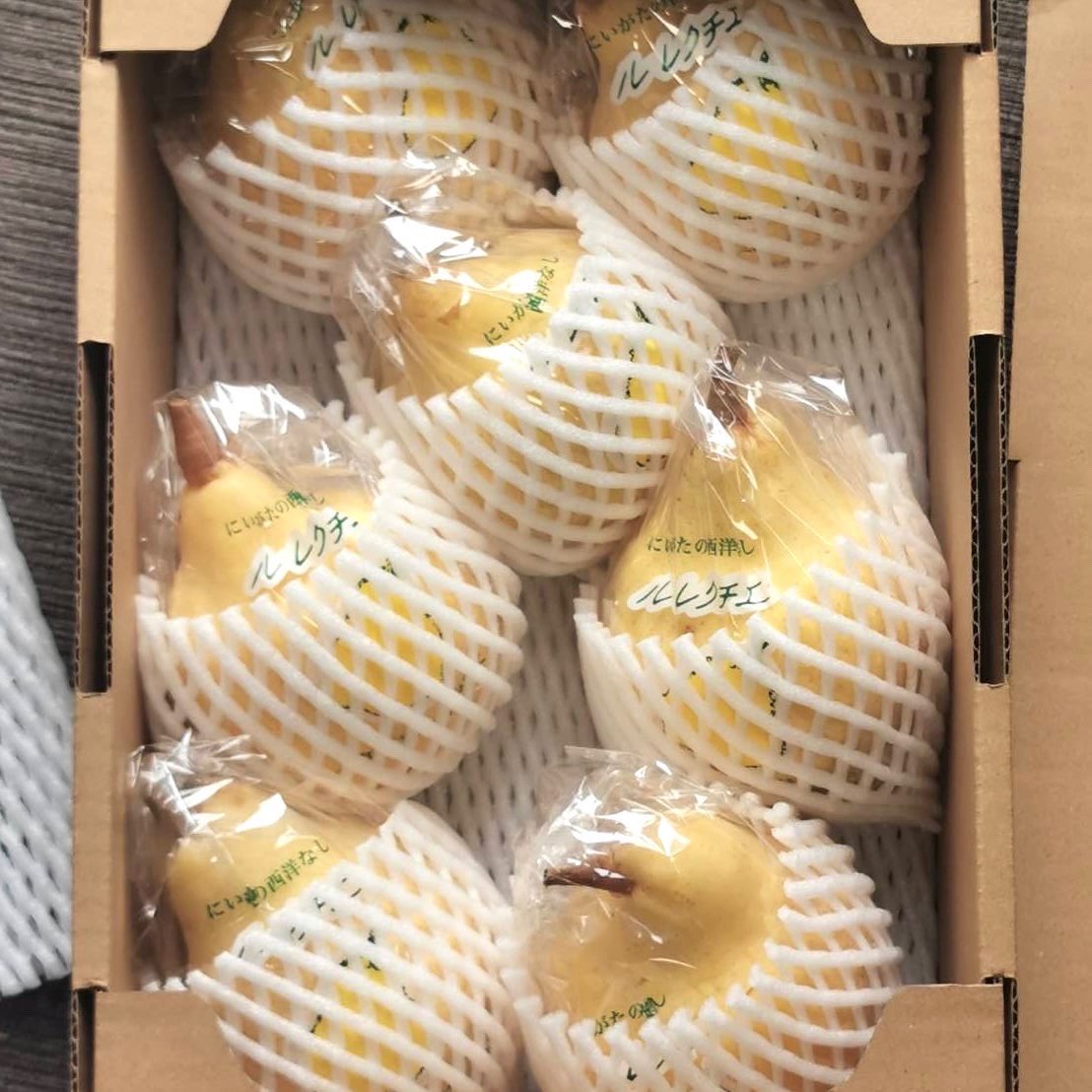 ankijapan's tweet photo. ル･レクチェ数量限定販売の��知らせ
🍐2kg(7個入り)6300円
🍐4kg(14個入り)7750円
🍐4kg(大玉10個)8300円
消費税送料込みです。
《ご注文方法》
ご依頼主様とお届け先の
お名前、ご住所、電話番号、注文箱数をDM又はメールにてお知らせください。anki_japan@yahoo.co.jp 
#フルーツ販売 #ルレクチェ https://t.co/5JYwJvSnfw