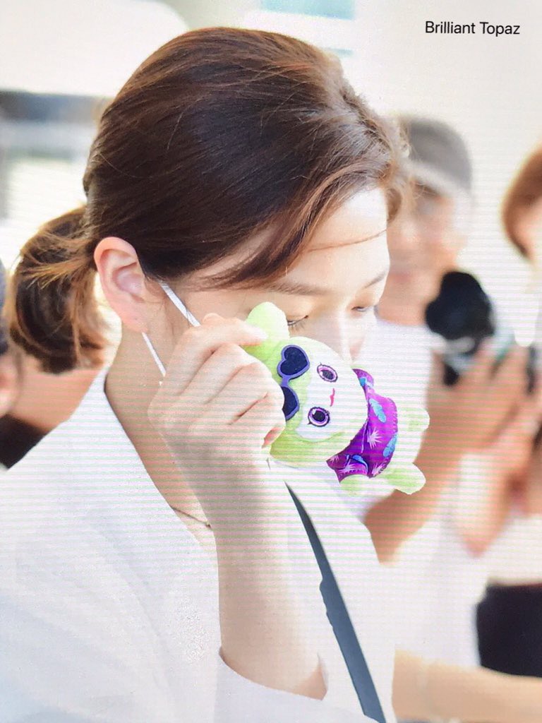 jeongyeon‏ (@yjylooks) on Twitter photo 