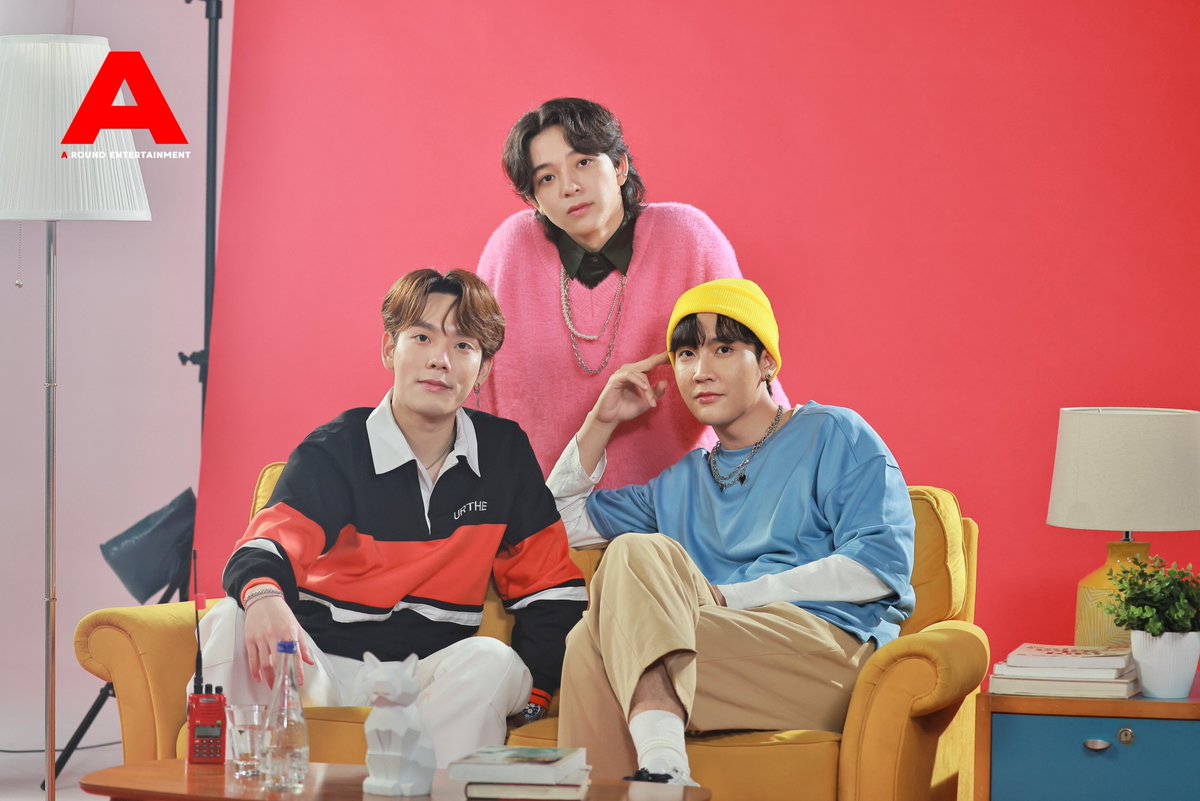 around_ent's tweet image. ภาพบรรยากาศเบื้องหลังการถ่ายทำมิวสิกวิดีโอ “มีเขาเหงาได้ไง (Why lonely?)” ซิงเกิลใหม่ล่าสุดของ 3 หนุ่ม 3 สไตล์ KIMMON - BAS - COPTER

#ขุณขิมมอญ  #CTRPANUWAT
#บาสเด็กอ้วนที่แท้จริง #BKC #bbasjtr