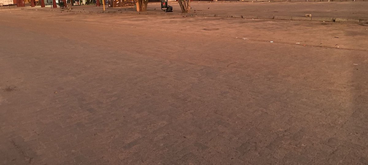sauce_rellow's tweet photo. Maftown is Clean ❤❤😍 shout to my team 😭 together we can do more  , Pls brother Sunday Join us for 10 minutes after Community Run 🙏🙏 @casspernyovest @BridgeBossTLee @Carpo_mr_ @PlayEnergyDrink
#RataMahikeng 
#Roadtofillup 
#FillUpMmabathoStadium 
#Djsumbody https://t.co/zKEgm6eXOt