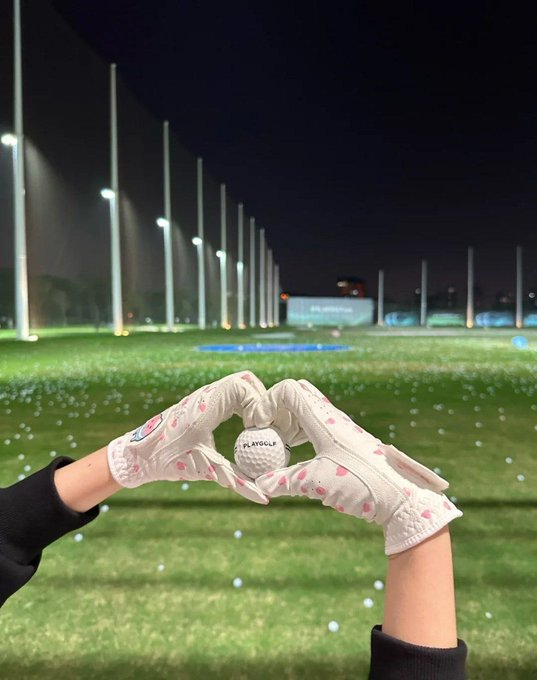 Anne77912098's tweet photo. Golf can have a noble lining, but it doesn't have to have an expensive face https://t.co/QArOrVa3vg