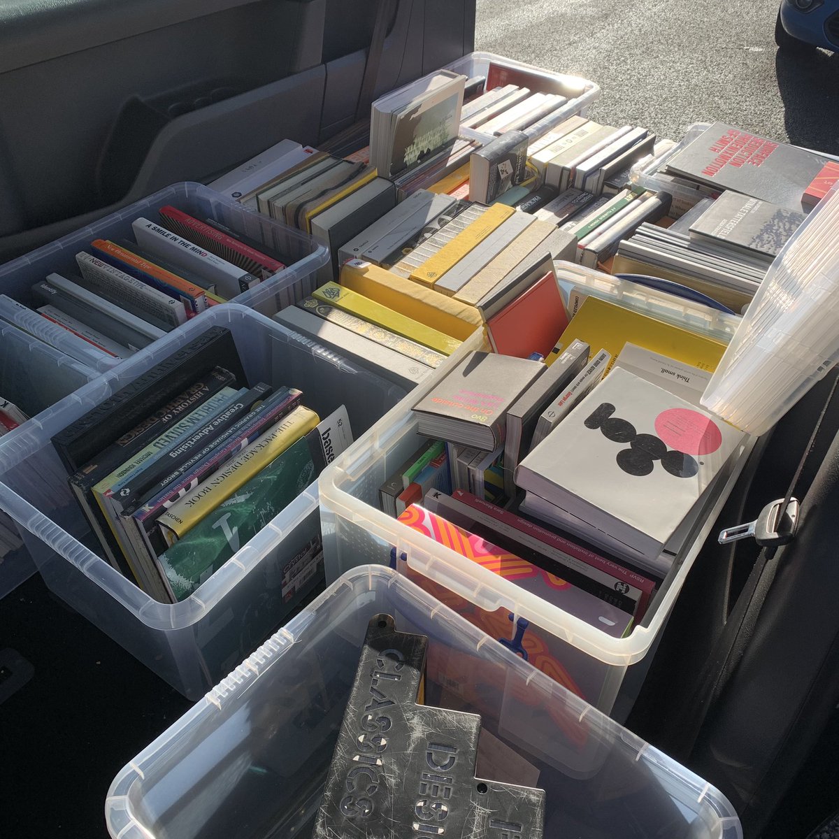 ThePrintArkive's tweet photo. Road trip…
Took a 700mile road trip and picked up a nice collection of more modern titles. And a few for the personal collection in the mix which is a bonus!
#bookshop #graphicdesignbooks #designbooks #typograpybooks #typography #graphicdesign @uniteditions https://t.co/FOCl6BZZd3