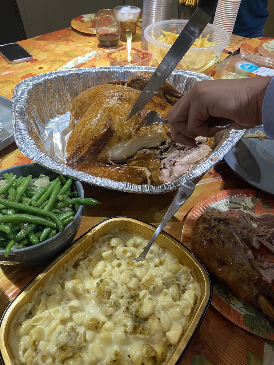 DylanScottTV's tweet photo. I was going to cook the Turkey this year but I really wanted everyone to enjoy the Friendsgiving. Honored to still receive first cut and have awesome people to enjoy being grateful with. Hope you had a great day too. #HappyThanksgiving #SavorIt #CutThatMeat https://t.co/Dqd0eohQCZ