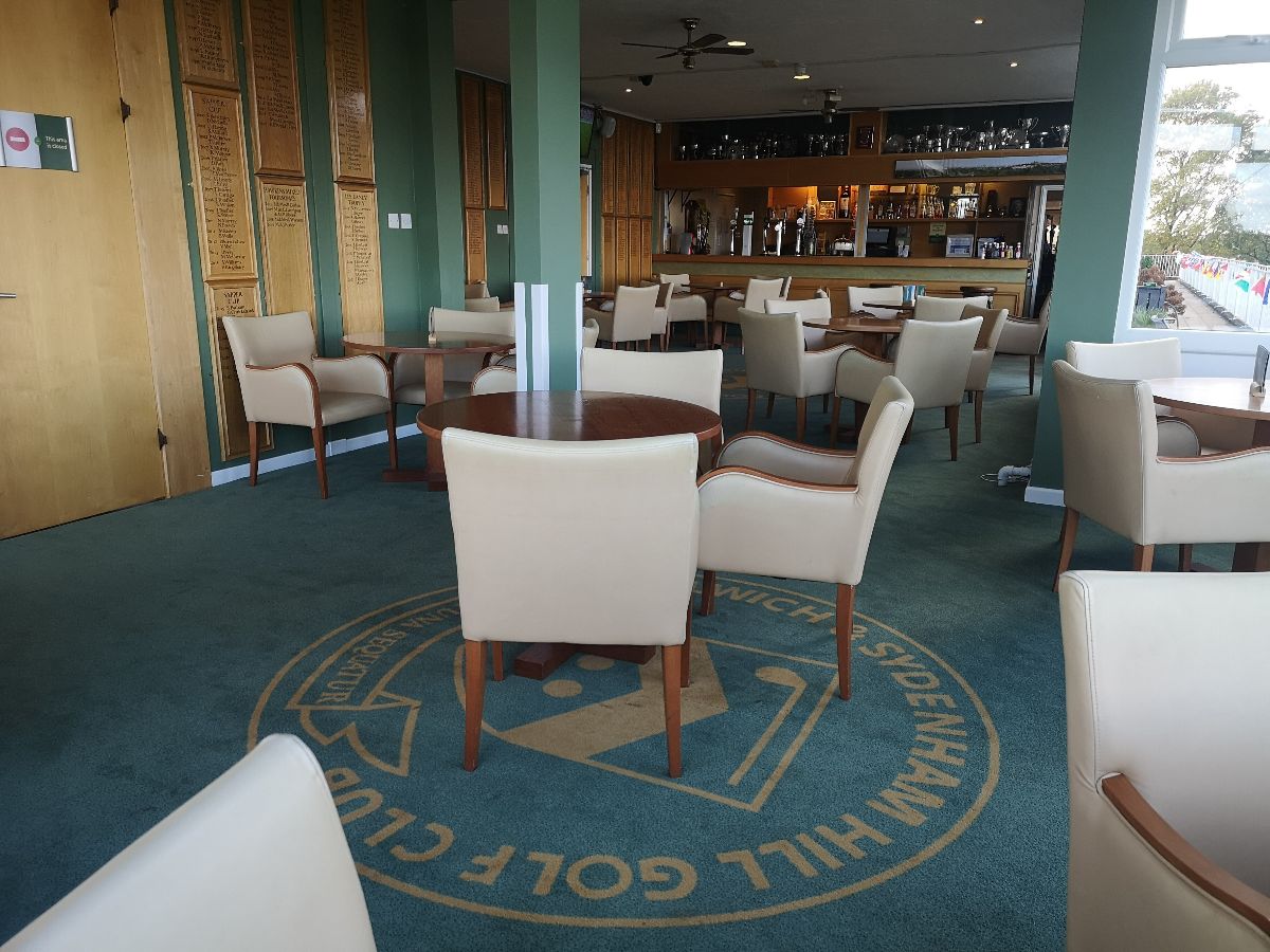 WiltonCarpets's tweet photo. Sports and golf clubs looking to refurbish in the quieter winter months? #bespokedesign #britishmanufacturing - https://t.co/vo9klQz5jt https://t.co/5KzKGpdMOQ