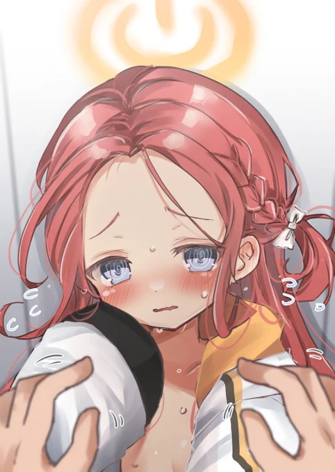 ユズの服の下が気になります🤔 