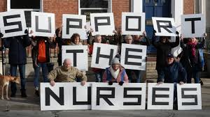 With RCN strike dates confirmed for December the most common question I'm being asked is: How can I support striking nurses? Here are 5 practical ways you can help the cause A (smallish) thread 🧵