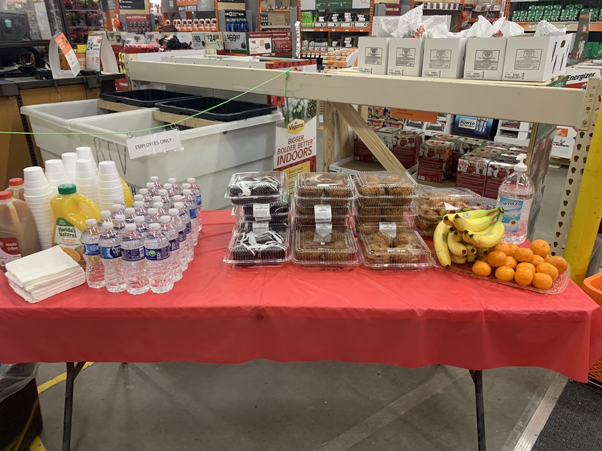Lauren Morgan (@laurentmmorgan) on Twitter photo @2678 Black Friday Ready!! #takingcareofourcustomers #excellence #juice #muffins #fruit <a href="/JessicaMeaney3/">Jessica Meaney</a> <a href="/croberts19791/">Chrissy Roberts</a> <a href="/DanielleKida1/">Danielle Dion Korell</a> @2678 Black Friday Ready!! #takingcareofourcustomers #excellence #juice #muffins #fruit <a href="/JessicaMeaney3/">Jessica Meaney</a> <a href="/croberts19791/">Chrissy Roberts</a> <a href="/DanielleKida1/">Danielle Dion Korell</a>