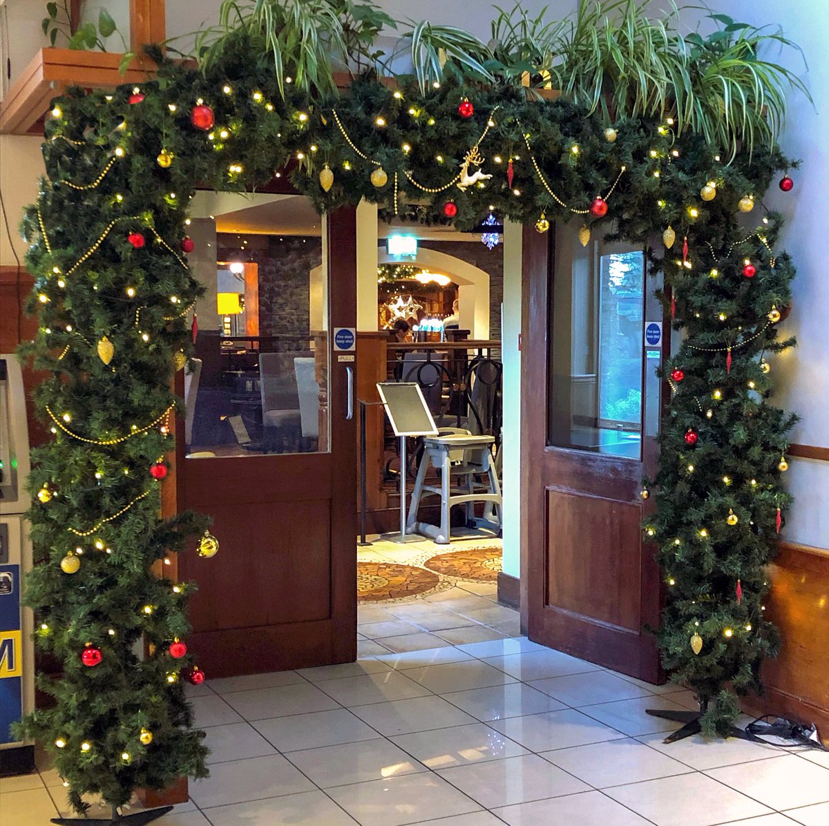 Springfield_HL's tweet photo. It's beginning to look a lot like Christmas here in Springfield Hotel.
Searching for a gift idea for family, friends or work colleagues? A gift voucher for the Springfield Hotel is the perfect treat!
https://t.co/ptyVCsZC1k
#Giftvouchers #Perfectgift #Springfieldhotel https://t.co/w9Y8gEliRQ