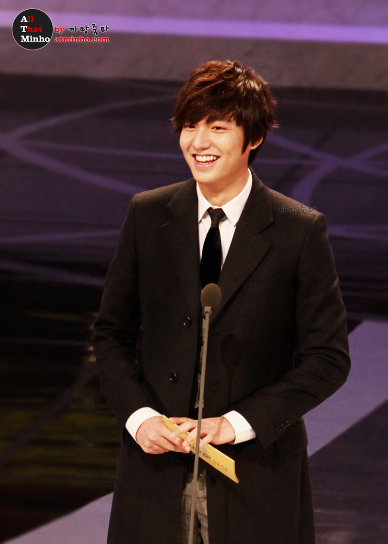 sevennyLMH's tweet image. [2011.11.25] Blue Dragon Awards #LeeMinHo #이민호 
@ActorLeeMinHo #kdrama