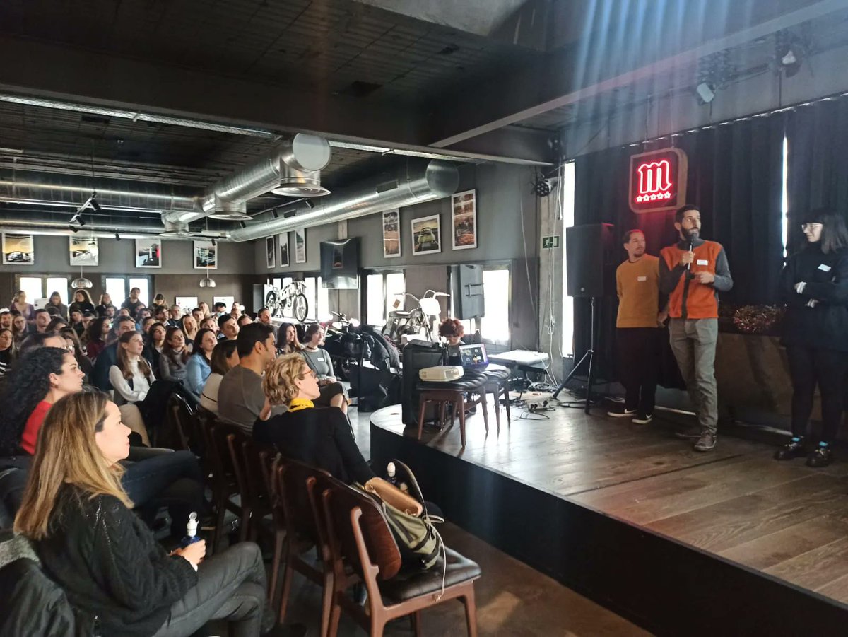 Gamelearn's tweet image. Just had another #FunDay this week! 🥳 There were fun workshops and even a surprise performance! 😉🎤 Looking forward to the next one 👏

#WeAreGamelearn