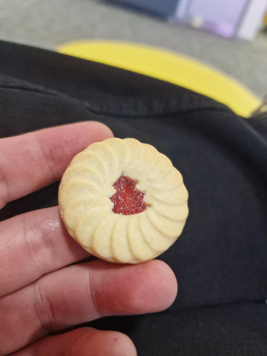 BigRadTom tweet media