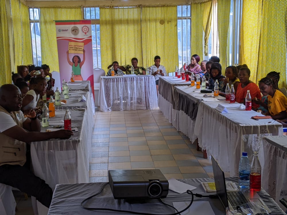 IjefaRdc's tweet photo. #IJEFA choisi la date de lancement des activités de 16 jours d'activisme de lutte contre les violences basée sur le genre pour redynamiser ces Clubs de jeunes de #BARAKA, #MBOKO et #UVIRA
@SAAFfund @themamanetwork @amplifyfund @CodyfaRdc2020 @IpasFrancophone @YouthSprint https://t.co/Vm13zmnCP7