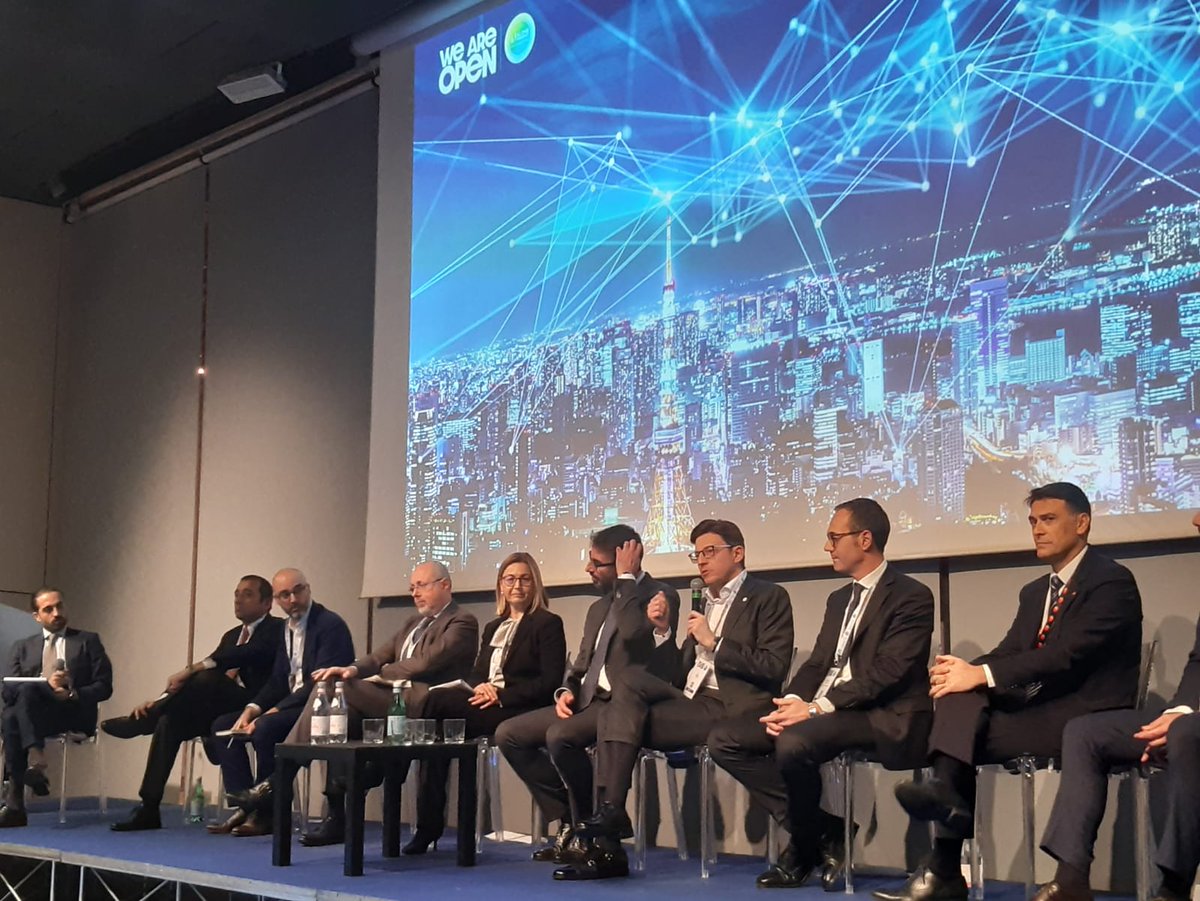 Luca Moroni, Head of Business Solutions SE Visa, al <a href="/Payvolution/">Il Salone dei Pagamenti</a>: “Processi aziendali digitalizzati e #pagamenticorporate evoluti lasciano a imprenditori e dipendenti la libertà di concentrarsi sulla componente core del #business e favoriscono l’#inclusione nel mondo del lavoro.”