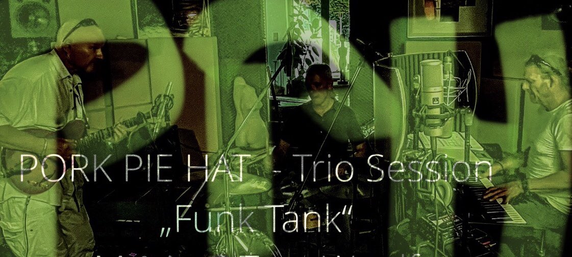 TomWoolf63's tweet photo. FUNK TANK - PPH Studio Session⏺▶️🎶💙🎩 
https://t.co/7Erl5ZsTMn via @YouTube
one of my #favourite #tunes …… #funkedup #trippy #jazzrock #crossover #groove #studio #live #session #unfiltered #nuendolive2 #cubasepro #uad #yamaha #kemper #marcosjimenez #custom #guitars https://t.co/T61QVCxrns