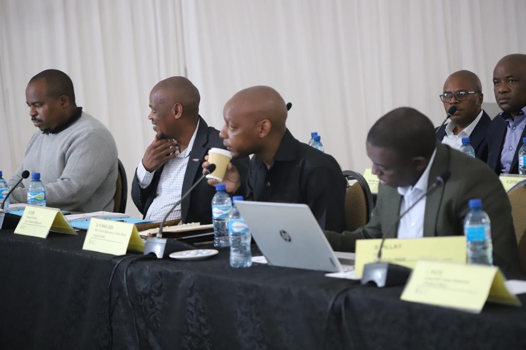 The_DHS's tweet photo. 📍OR Tambo District Municipality

Last Human Settlements #MINMEC for the year is in session. In attendance are representatives from @SALGA_Gov and Heads of Department who are outlining delivery reports of their respective provinces.

#HousingTheNation 🇿🇦 https://t.co/XtPFFUoCaI