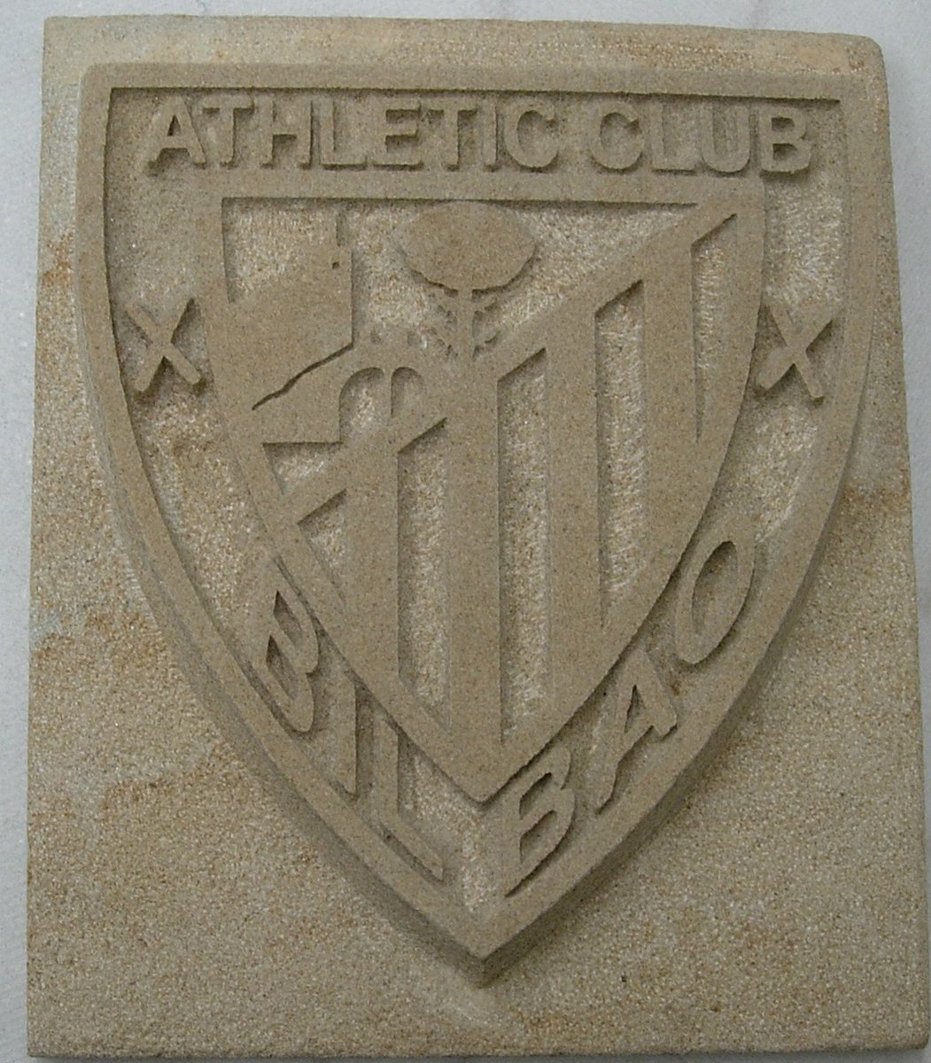 ARENISCASstone's tweet image. La arenisca es un estupendo soporte para todo tipo de regalos institucionales. Personaliza tu regalo en piedra natural.