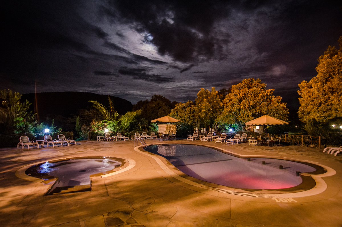 Sentrim_Hotels's tweet photo. Friday night is a #swimunderthestars kind of night.
Book with us today.
Call: 0796890890/0781890890
Email: reservations@sentrim-hotels.com
#premiumservice #experiencesentrim #tembeakenya #elementaita #magicalkenya #festiveseason #festiveoffers #gateaway #sentrimhotels #endyear https://t.co/0Kwl7lgOJv