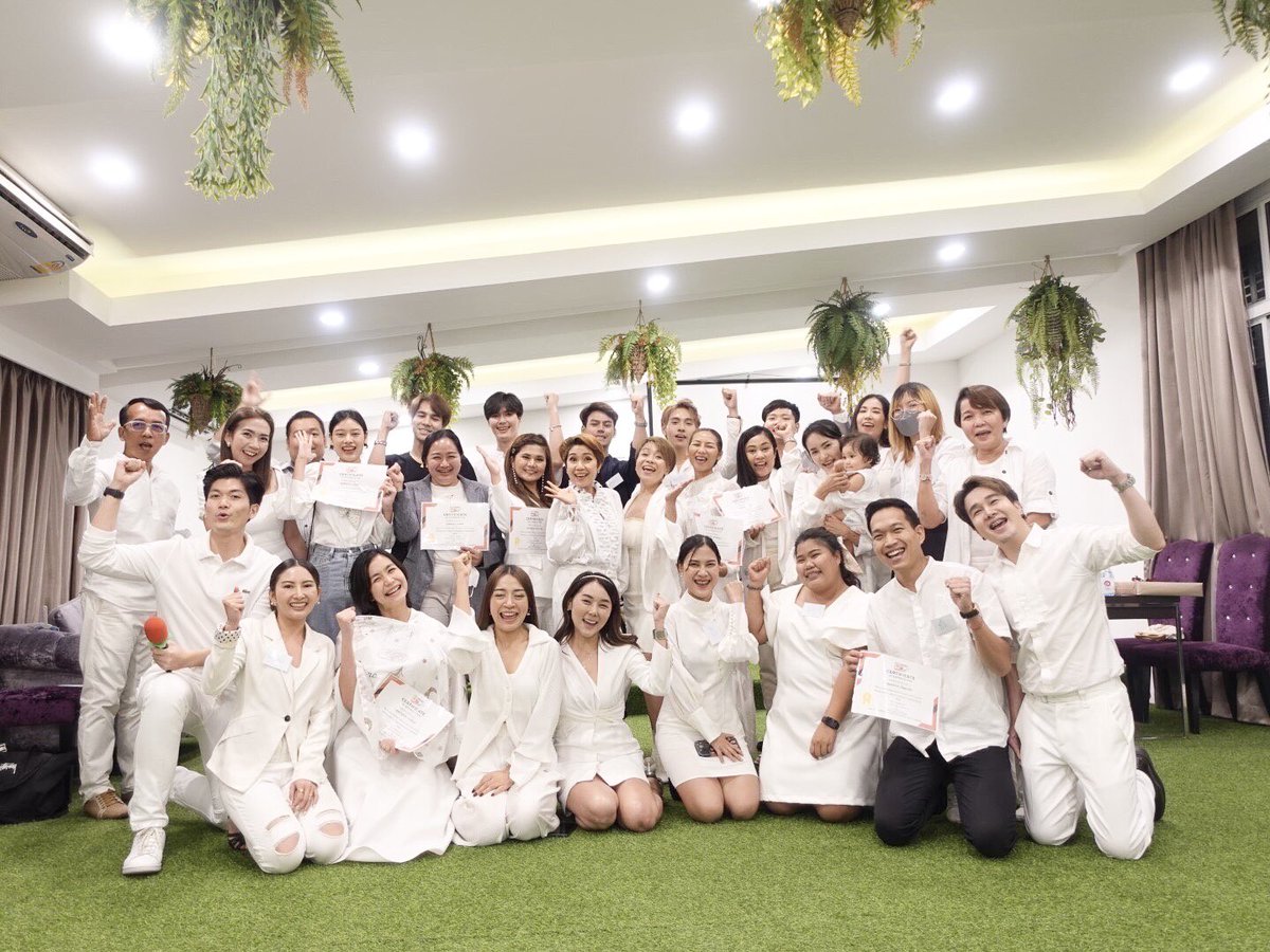 GybProject's tweet photo. “คอร์สบุคลิกภาพการพูด และการเป็นพิธีกรมืออาชีพ “
ขอขอบคุณ
โค้ชบุ๋ม เบญจวรรณ วงษ์กลาง
จาก TrainingMC มากๆครับ
ที่ให้โอกาสน้องๆ นักแสดงจาก ซีรีส์วาย “Time ผ่านเวลา”
เข้าเรียนคอร์สนี้
.
#Timetheseries
#GYBidol #GYBentertainment
#TrainingMC https://t.co/TPZlMXWoel