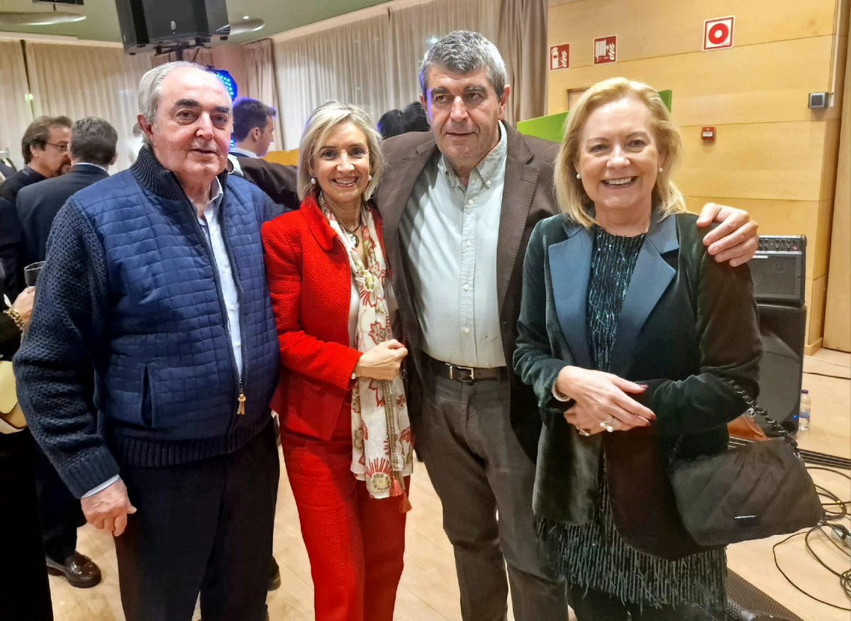 Ayer tuvo lugar la celebración del X Aniversario de <a href="/HuescaExcelente/">Huesca Excelente</a> 

10 años trabajando para buscar la excelencia en l tejido empresarial oscense.

¡Enhorabuena! 👏