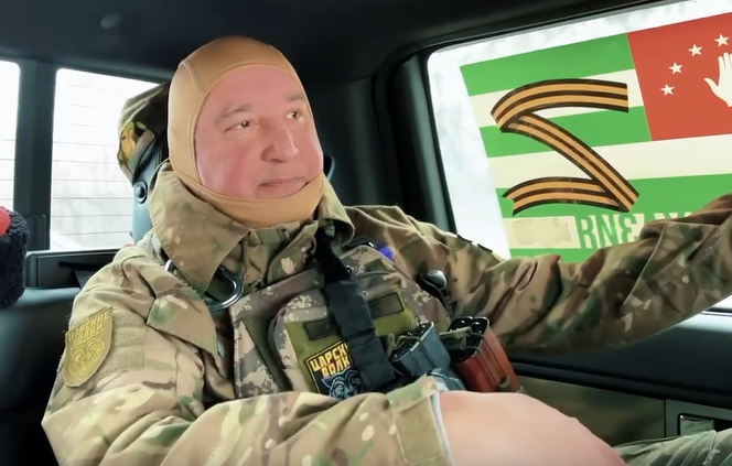 AbkhaziaP's tweet photo. 👉 Ex Deputy Prime Minister of #Russia and ex Director of #Roscosmos Dmitry Rogozin visited #Pyatnashka's front line positions

#Russia #Donbas #Donetsk #Luhansk #Ukraine #Military #Abkhazia https://t.co/sgiI57qxKg