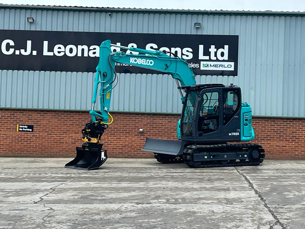 Engcon UK Ltd (@engcon_uk) on Twitter photo EC209 installed for our friends at CJ Leonard on a Kobelco SK75SR. Comes with DC2 controls, EC-Oil, QSC hitch control and an engcon Scandinavian grading bucket. 🟡⚫️ #Engcon #EC209 #DC2 #ECOil #Scandinavian #GradingBucket #Kobelco #SK75SR EC209 installed for our friends at CJ Leonard on a Kobelco SK75SR. Comes with DC2 controls, EC-Oil, QSC hitch control and an engcon Scandinavian grading bucket. 🟡⚫️ #Engcon #EC209 #DC2 #ECOil #Scandinavian #GradingBucket #Kobelco #SK75SR