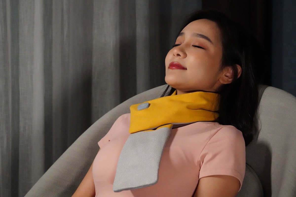 Dreamlight Neck Snuggie Heated Scarf.
Warm, Soft fleece with an excepational hand feel. Long last heating for 6 hours.
Powerfull enough to support your all-day needs.
More details goes to dreamlight.tech
#sleeping #sleep #SleepingBeauty #neckpain