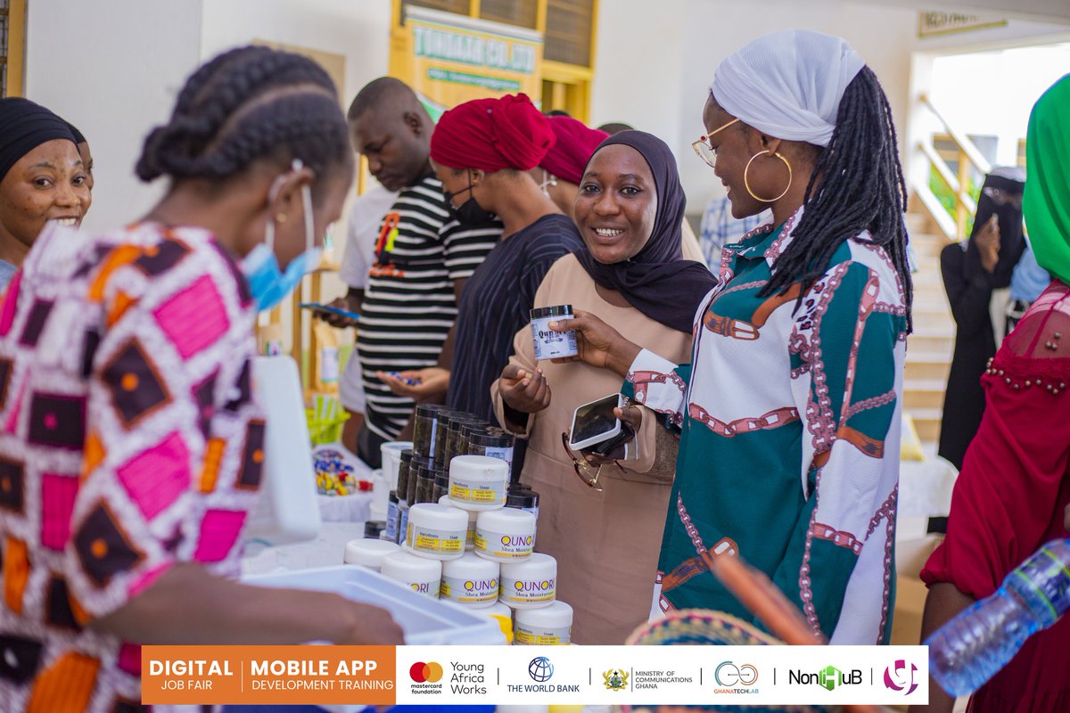 noni_hub's tweet photo. 𝐖𝐚 𝐃𝐢𝐠𝐢𝐭𝐚𝐥 𝐉𝐨𝐛𝐬 𝐅𝐚𝐢𝐫
Wa Digital Jobs Fair provided free exhibit space for local vendors to showcase their goods and services. Participants enjoyed shopping and learning more about the goods and services.
#GTLimpact 
#GTLMobileAppDev
#PaSE
#GTLEcosystemMapping https://t.co/RDtUTGTW6t