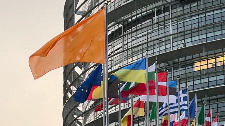 EP_President's tweet photo. Today we #OrangeTheWorld 🟠

For those who are still subject to abuse

For those who on a daily basis are victims of threats

For those killed because they are women

For our fallen warriors

Women must be protected. 
Laws must be enacted.
Perpetrators must be brought to justice. https://t.co/LKe8WsgKsQ