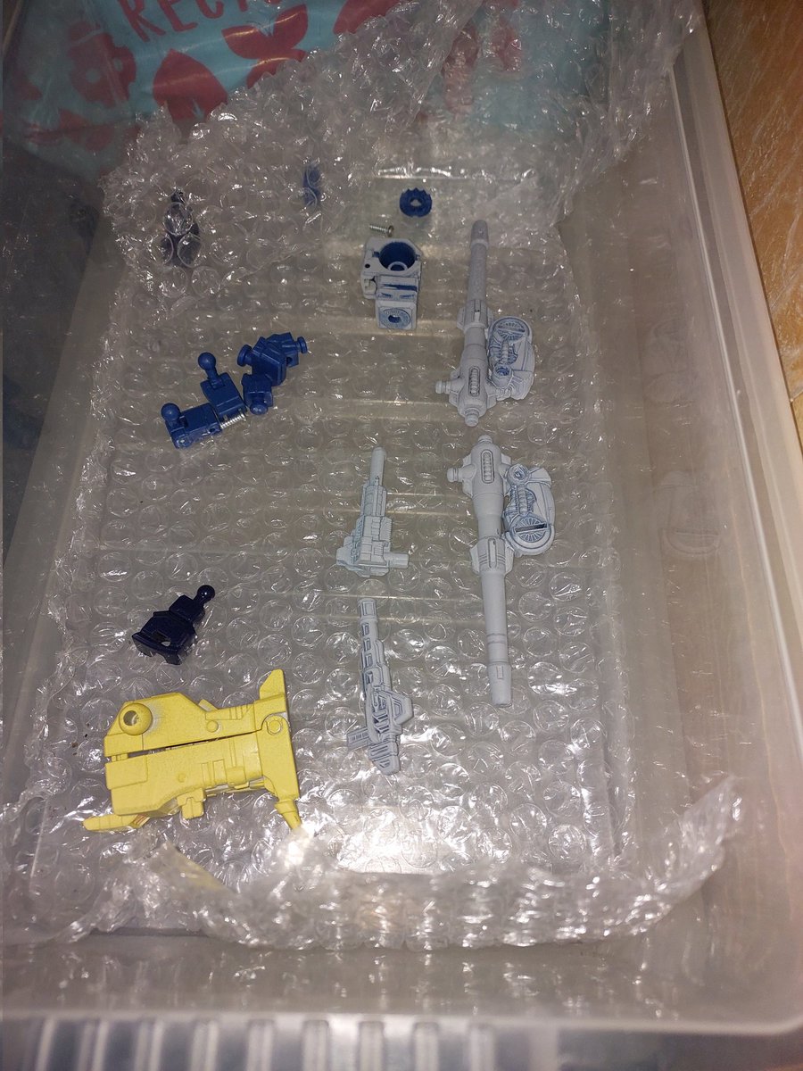 TfCustomizer's tweet image. Started on Scowl's paint job 
#transformerstoys #transformersmovie #transformerscollector #transformers_4life #transformerscustoms #transformersart #poweroftheprimes #combinerwars
#g1scowl #transformersscowl #transformersg1
#transformersg2
#transformerslegacy #citadelpaints