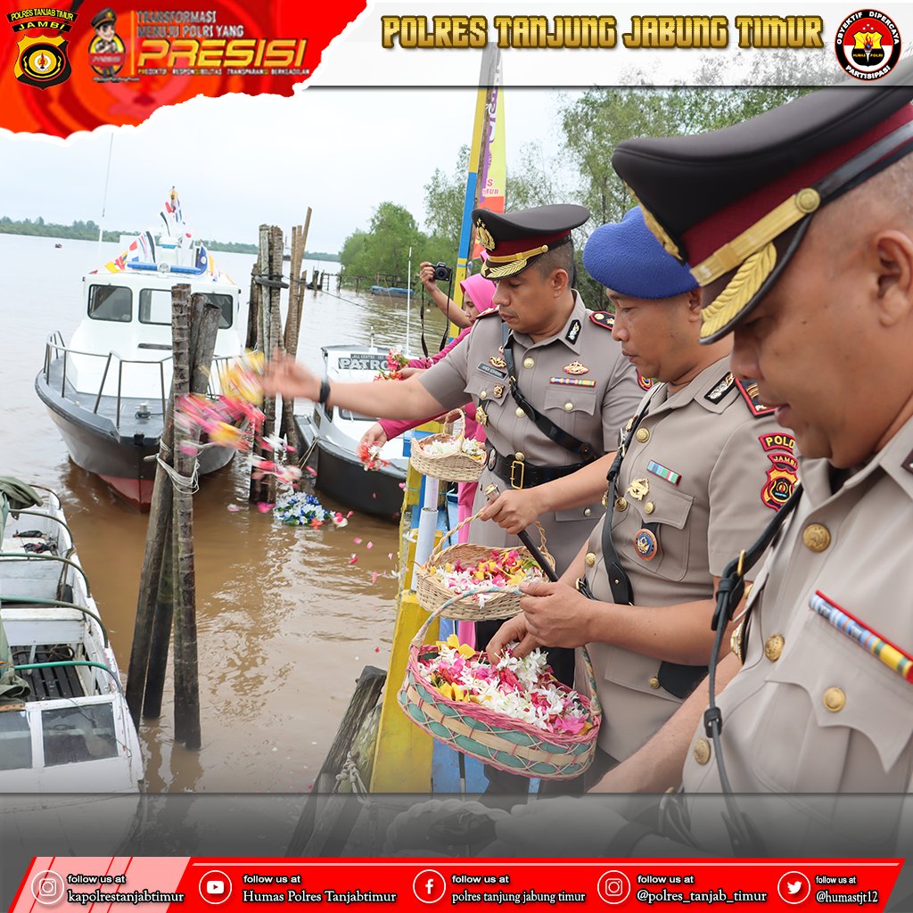 Polrestanjabtim's tweet photo. Kapolres Tanjung Jabung Timur Akbp Andi Muh. Ichsan Usman SH SIK melaksanaan Upacara Tabur bunga dalam rangka memperingati HUT Satpol Airud ke 72 di Mako Satpol Airud.
#polripresisi #polrestanjabtim #hutpolairud #taburbunga #jambiupdate #MUARASABAK #divhumas #poldajambi https://t.co/WouYOlO4Nm