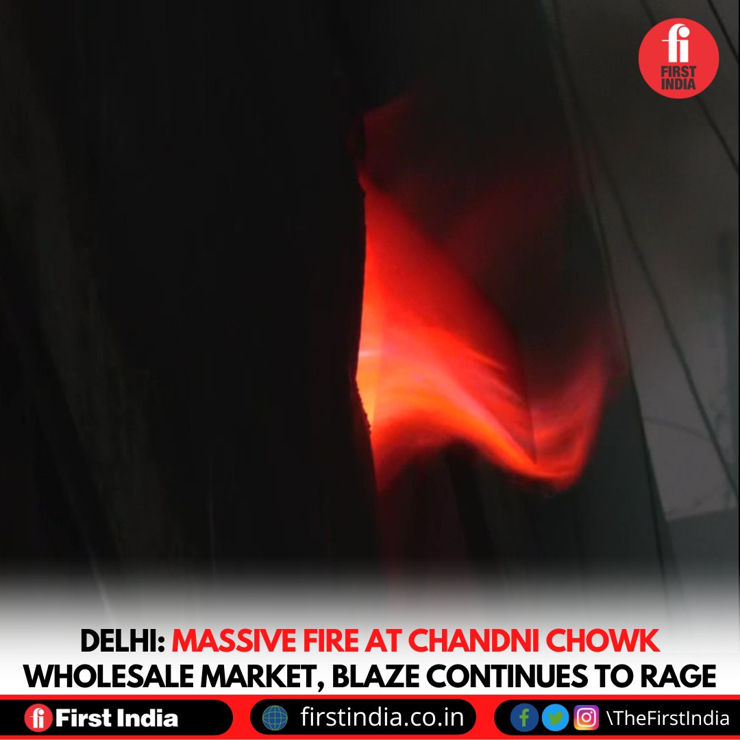 thefirstindia's tweet image. A massive blaze that broke out in the shops of Bhagirath Palace market of Chandni Chowk in the national capital last evening continued to rage on Friday morning as attempts are underway to bring the flames under control.
 
#Delhi #DelhiFire #FireUpdates #FireNews #FireAlert