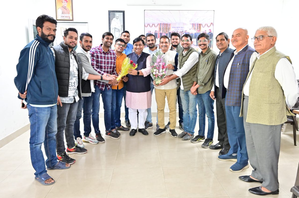 YogeshYadav_1's tweet photo. 🙏🙏OBC🙏🙏
@YogeshYadav_1 https://t.co/oq7QskfiUN