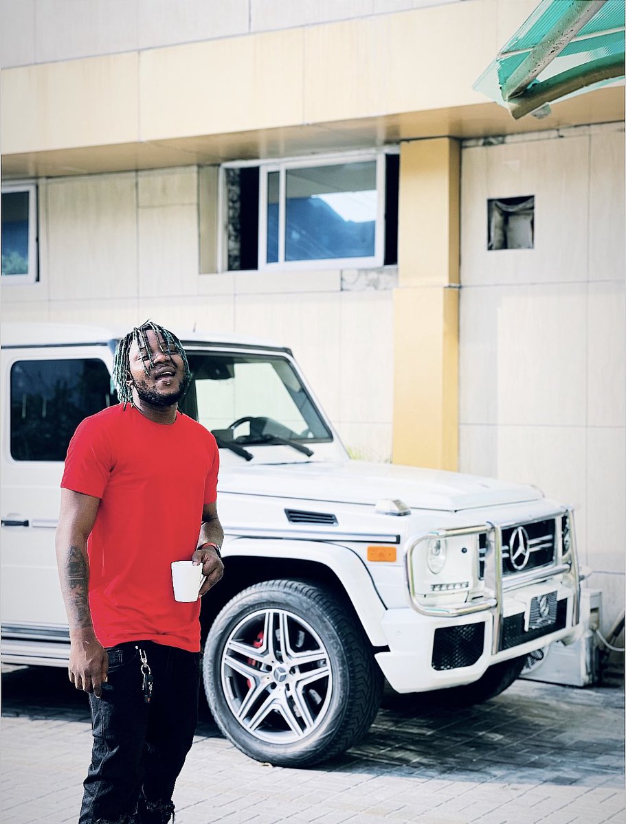 otegabillz's tweet image. Una wey Dey nack people babes Abeg how e Dey be for mouth ? Shey o ma n dun ? 💔😞 🤦‍♂️….pass ewe 🍃