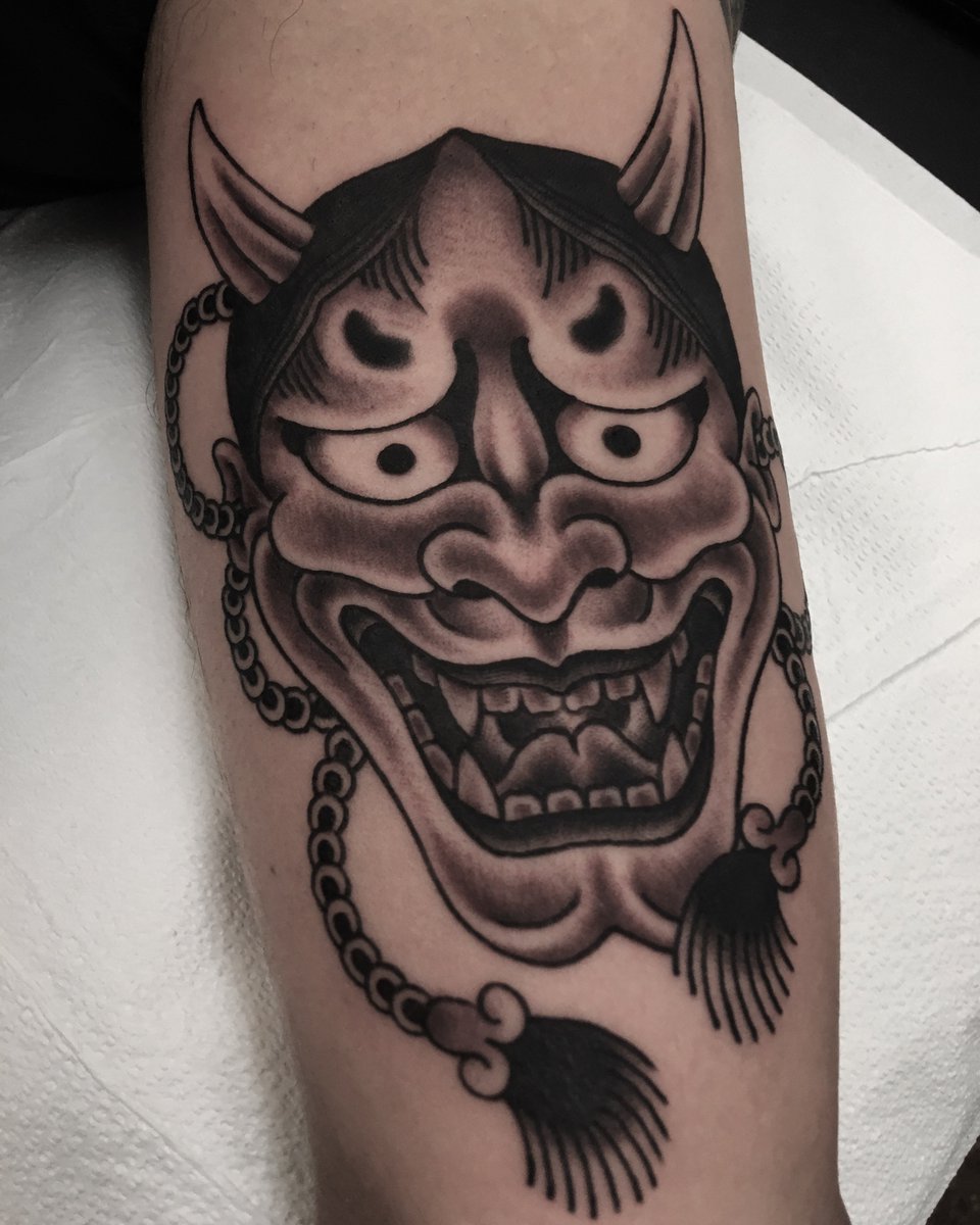 evermoretattoo's tweet photo. Evermore Tattoo Parlour opened it’s door in August of 2015. We spent a lot of time and put a lot of thought into our space to make it just so. It is a continuous work in progress, as we grow and evolve as artists so will our surroundings. https://t.co/4zHdjCZf0L